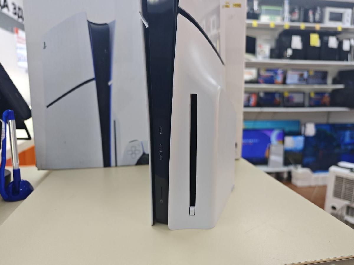 Игровая приставка PlayStation 5 Slim 1TB (С дисководом)