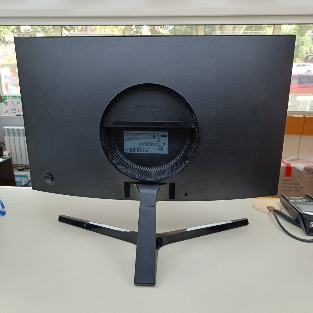 Монитор Samsung C24RG50FQI