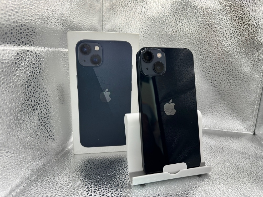 Смартфон Apple iPhone 13 128Gb