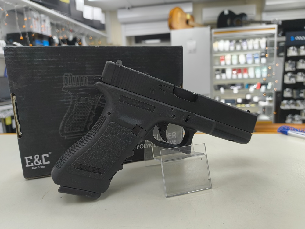 Пистолет пневматический Glock 18C