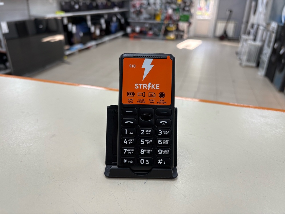 Мобильный телефон Strike S10