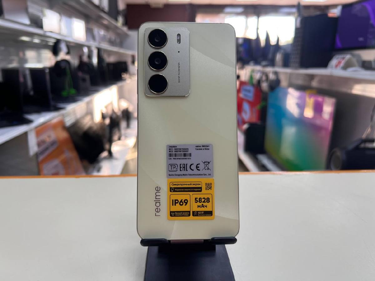 Смартфон Realme C75 8/128