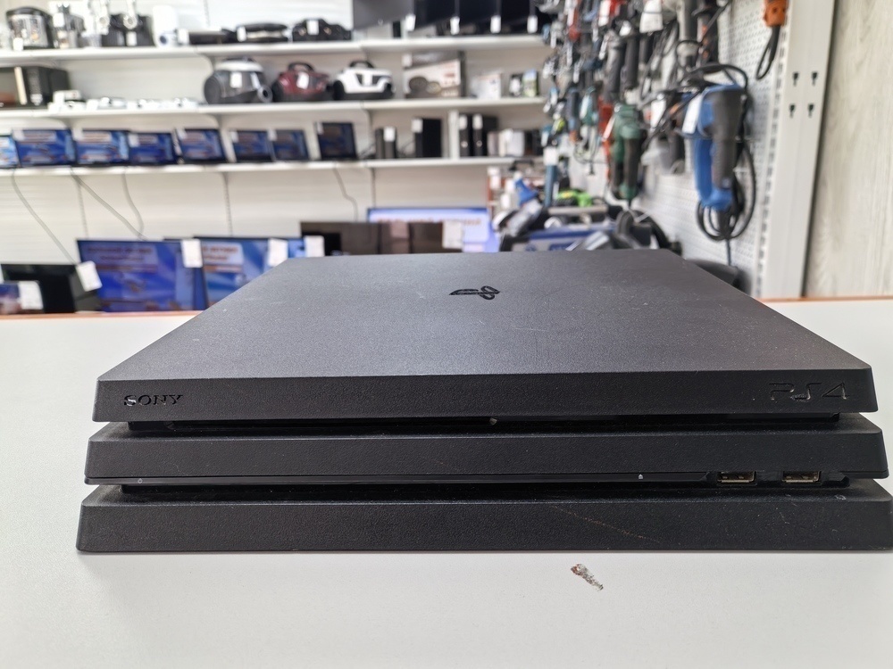 Игровая приставка PlayStation 4 Pro 1Tb