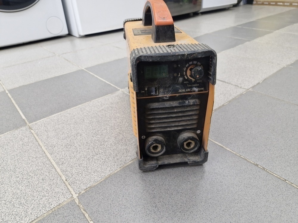 Сварочный аппарат Сварог REAL ARC 250