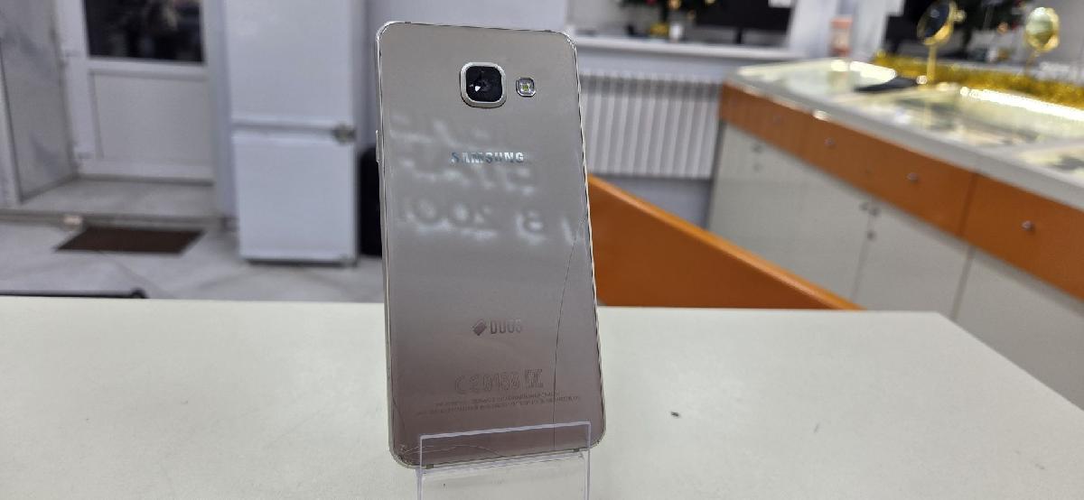Смартфон Samsung Galaxy A3 1/16
