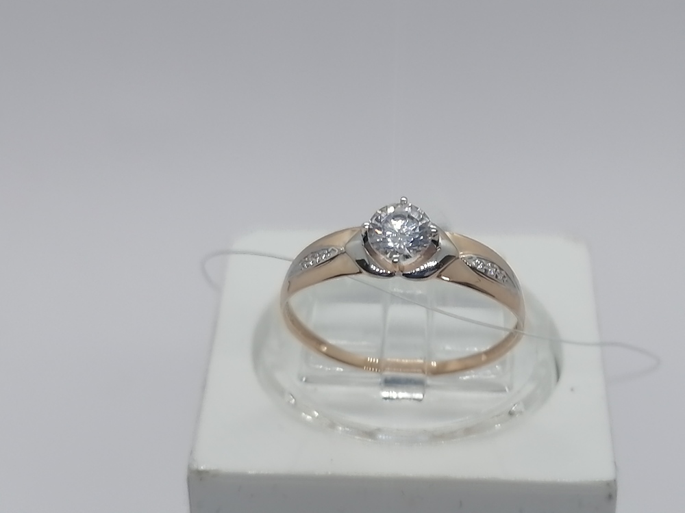 КОЛЬЦО С КАМНЯМИ (Au 585)