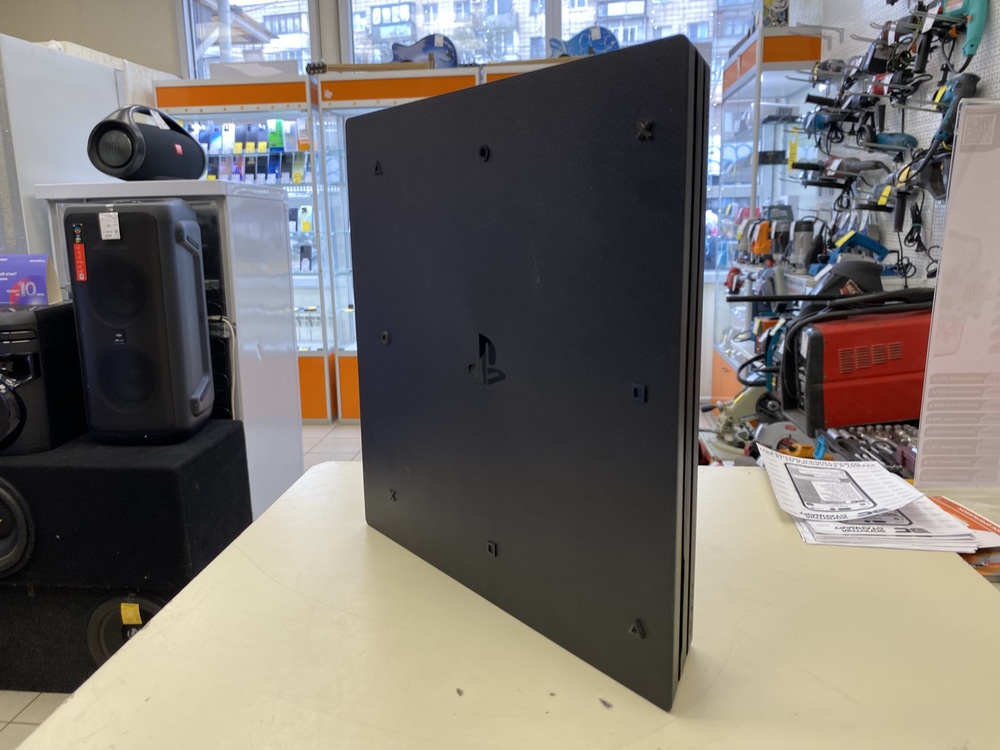 Игровая приставка PlayStation 4 Pro 1Tb