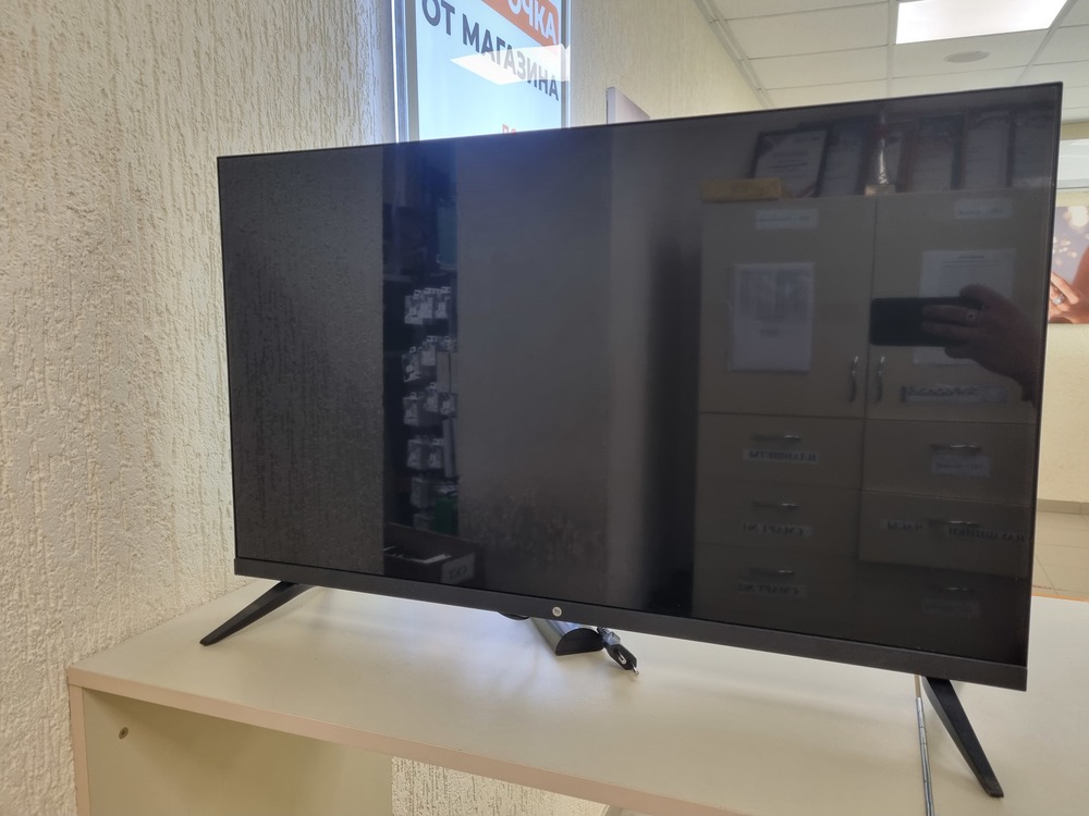 LED Телевизор HI VHIX-32F199MSA