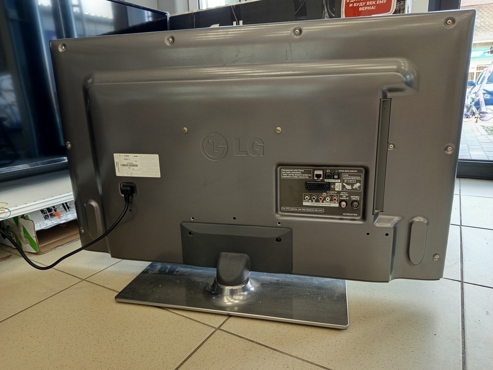 LED Телевизор LG 39LB650V