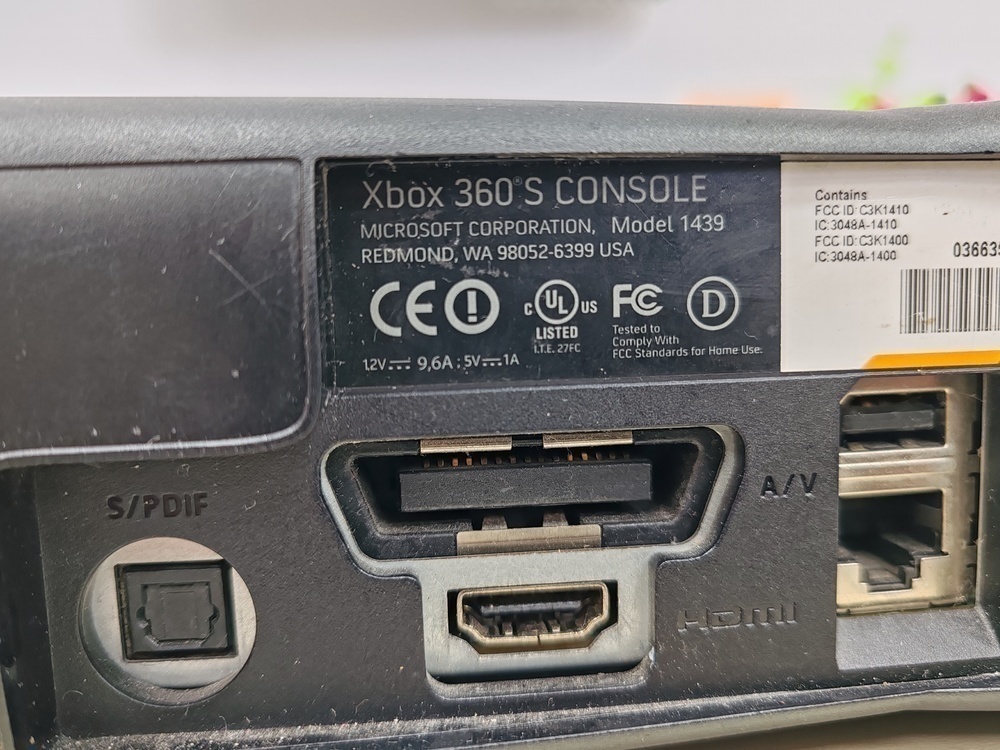 Игровая приставка Xbox 360; Игровая приставка Xbox 360;