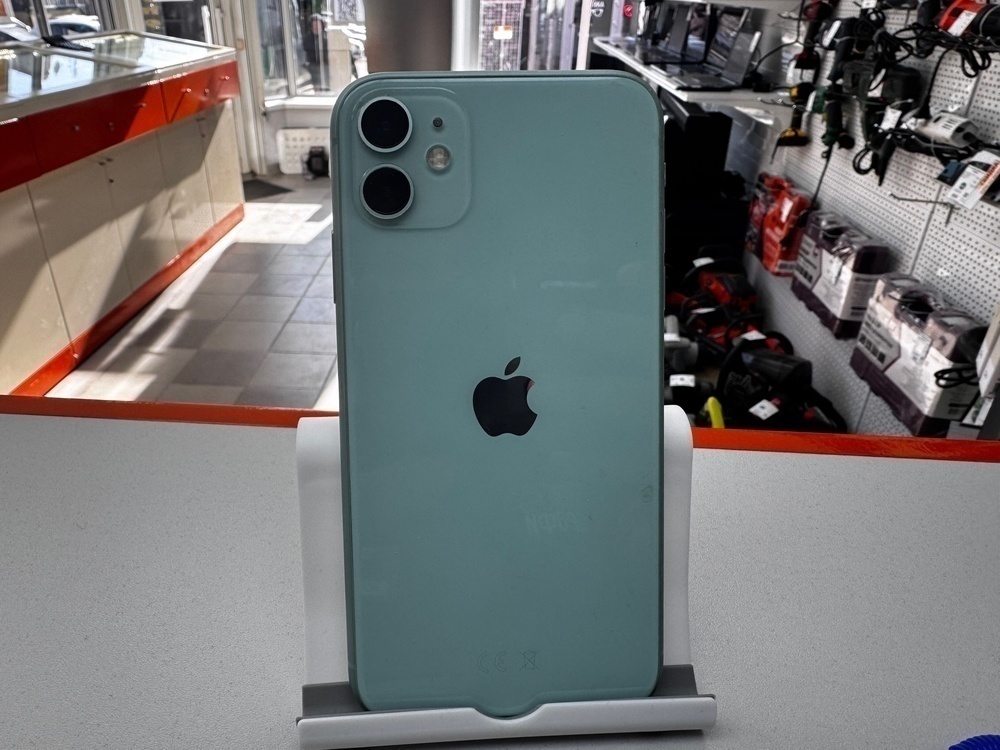 Смартфон Apple iPhone 11 64Gb