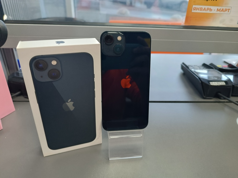 Смартфон Apple iPhone 13 128Gb