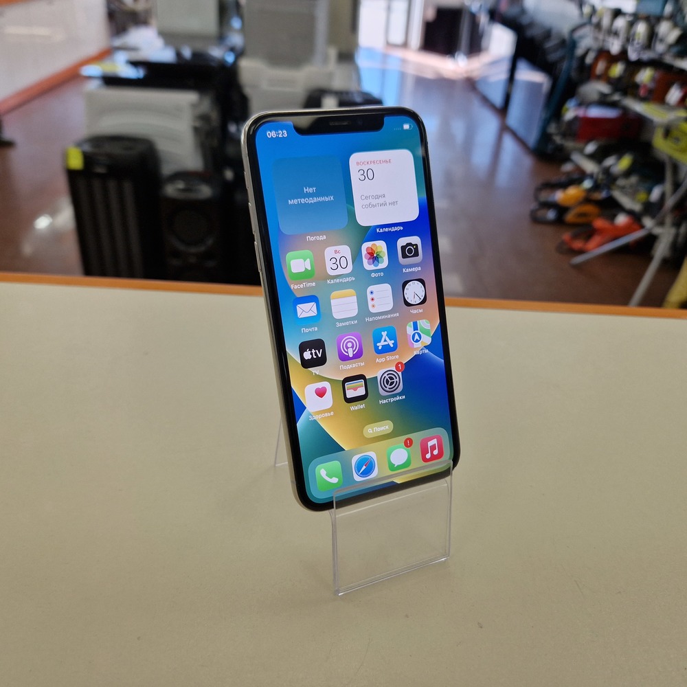Смартфон Apple iPhone X 64Gb