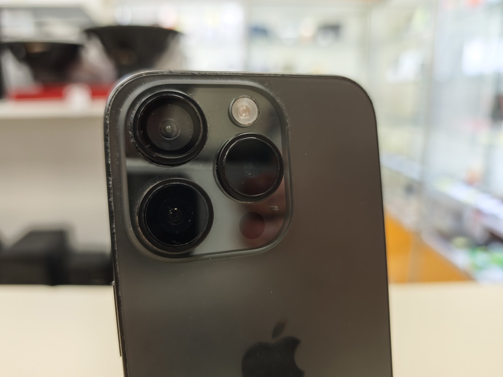 Смартфон Apple Iphone 15 Pro 128Gb