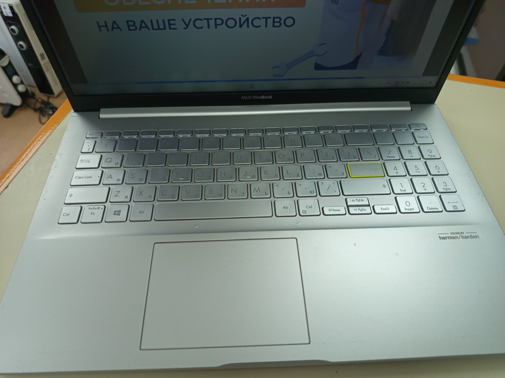 Ноутбук ASUS; Ryzen 7 5700U, AMD Radeon (TM) Graphics, 8 Гб, 240 Гб, Нет