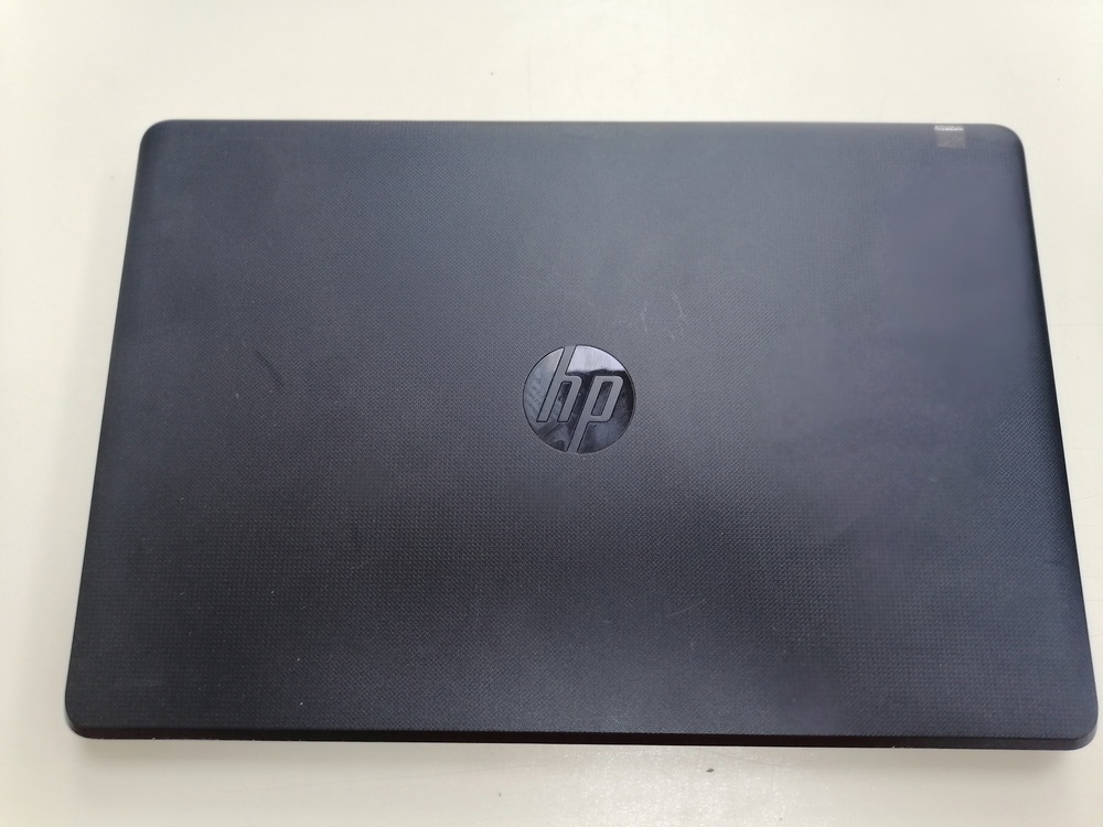 Ноутбук HP RTL8723DE; A6-9220, Radeon R4 series, 4 Гб, 120 Гб, Нет