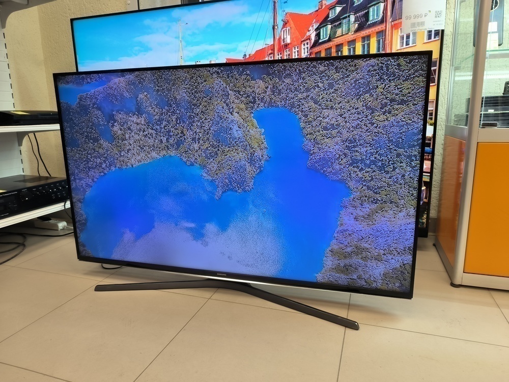 LED Телевизор Samsung UE50J6240AU