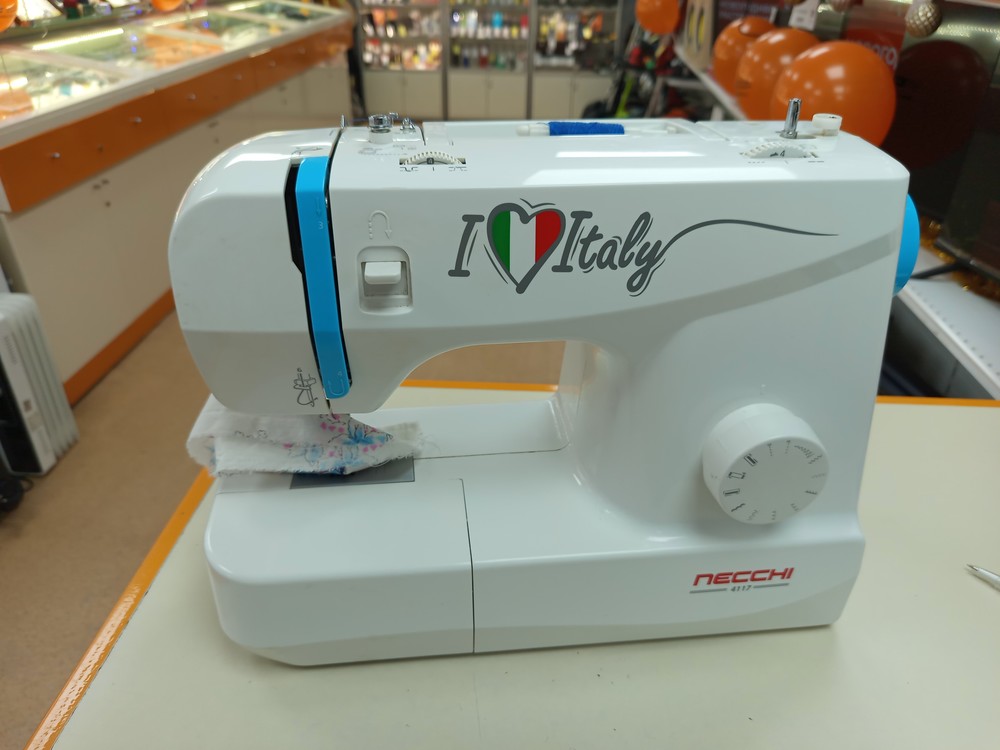 Швейная машина Necchi 4117