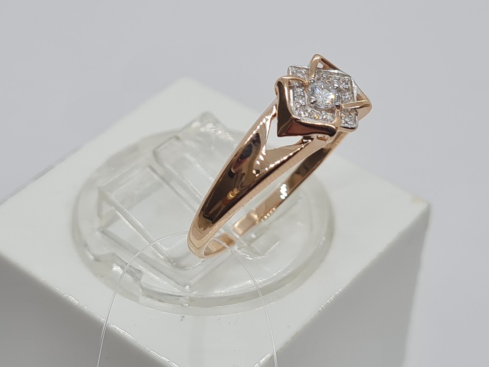 КОЛЬЦО С КАМНЯМИ (Au 585)