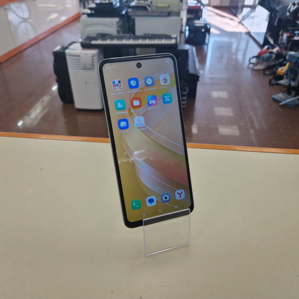 Смартфон Infinix Smart 8 4/128