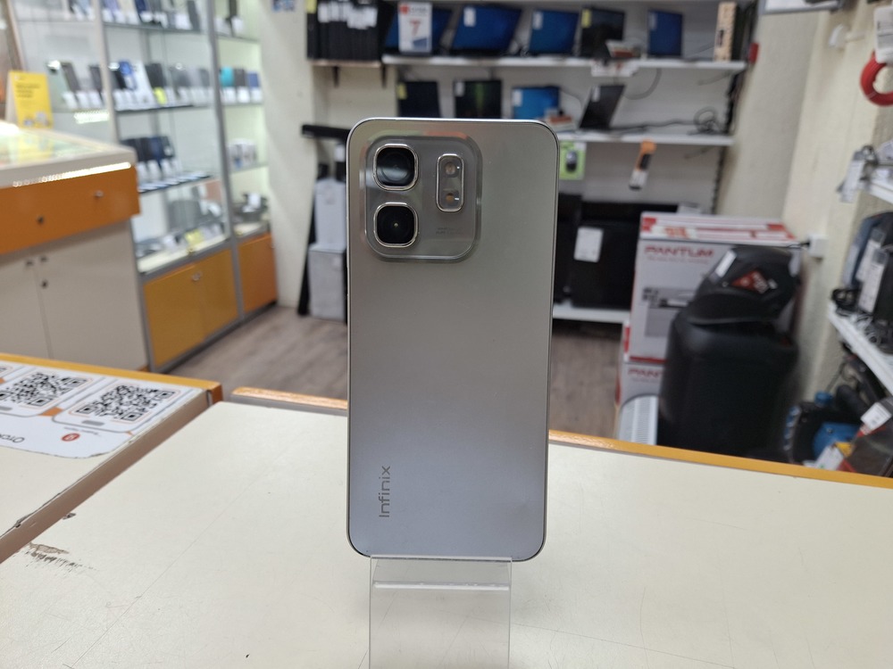 Смартфон Infinix HOT 50i 4/128