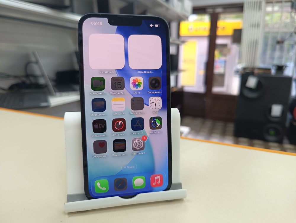 Смартфон Apple iPhone 13 128Gb