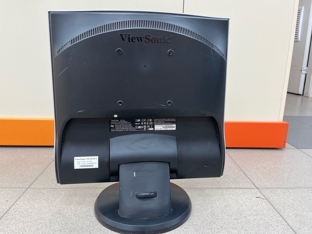 Монитор Viewsonic VG730M