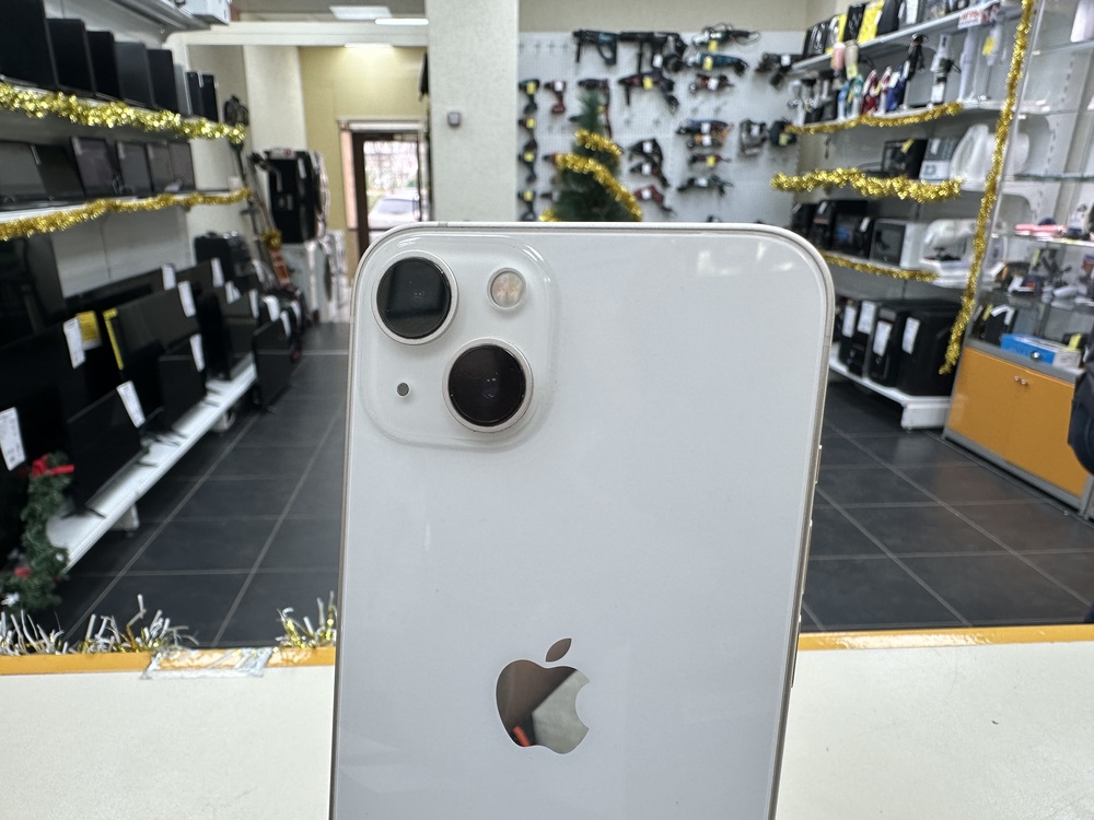 Смартфон Apple iPhone 13 128Gb