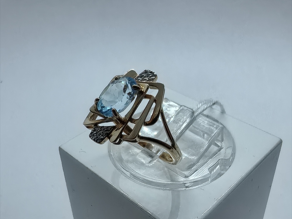 КОЛЬЦО С КАМНЯМИ (Au 585)