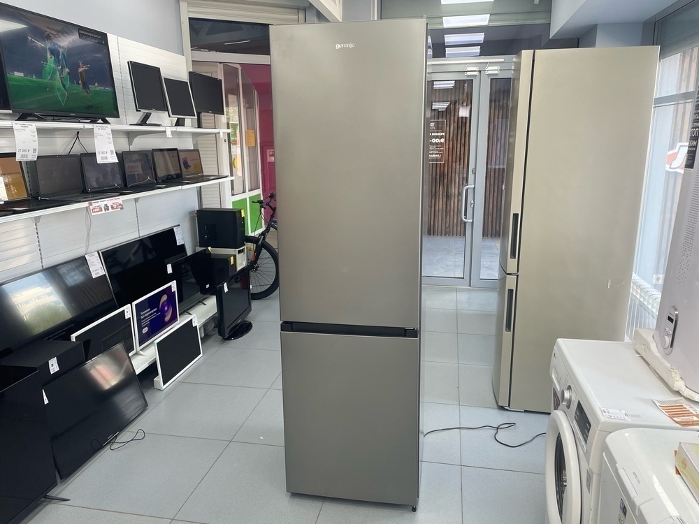 Холодильник Gorenje NRK 6202AC4