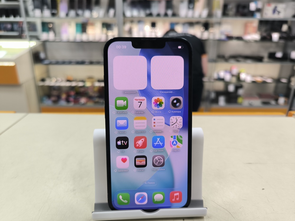 Смартфон Apple iPhone 13 128Gb