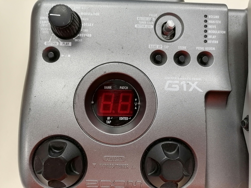 Педаль эффектов ZOOM G1X