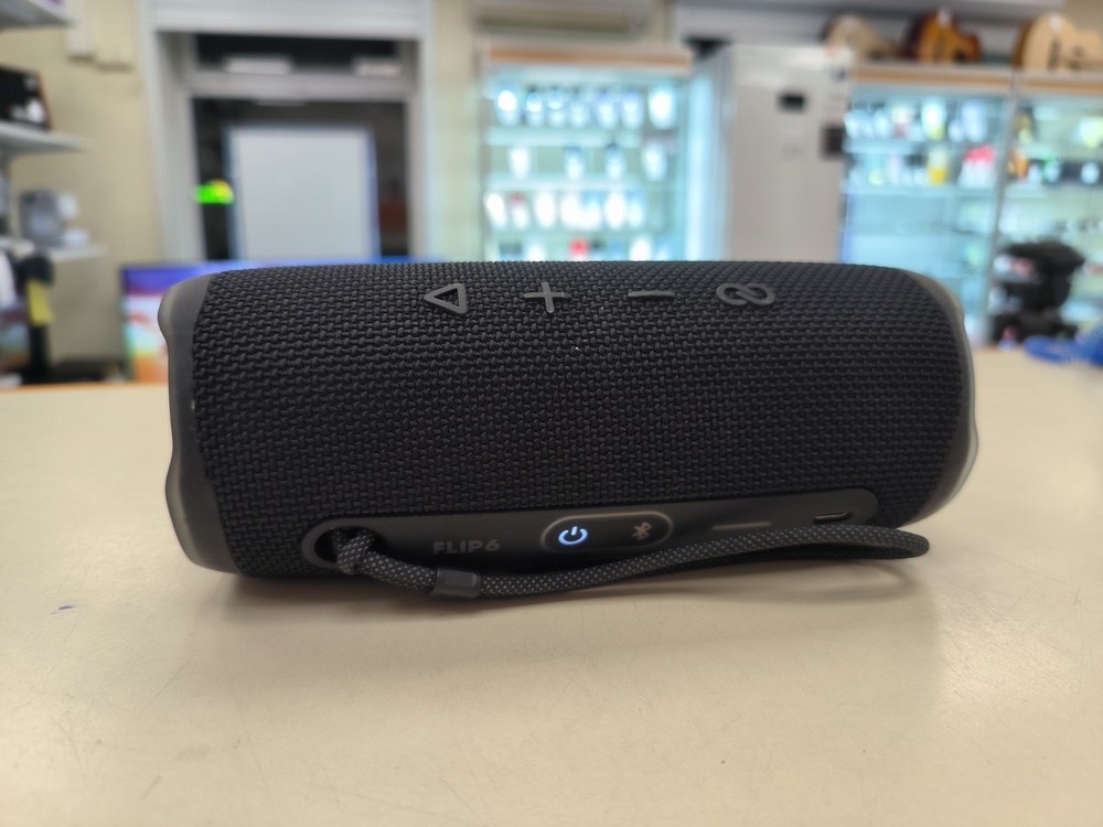 Портативная акустика JBL Flip 6;