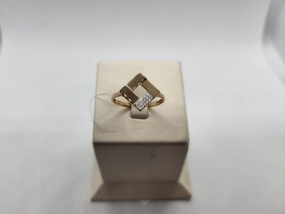 КОЛЬЦО С КАМНЯМИ (Au 585)