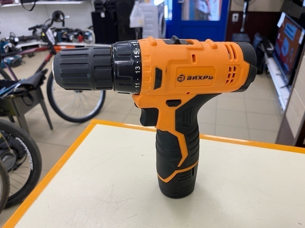 Шуруповерт Вихрь ДА-12Л-2