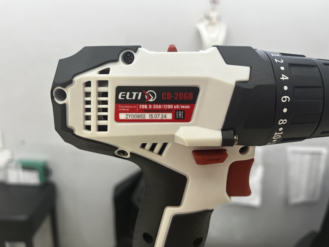 Шуруповерт ELTI CD-20GB