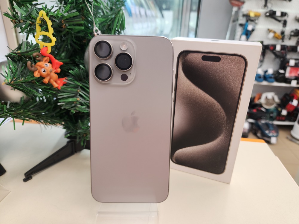 Смартфон Apple iPhone 15 Pro Max 256Gb