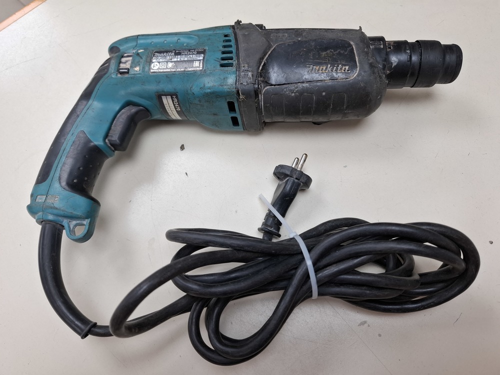 Перфоратор Makita HR2470