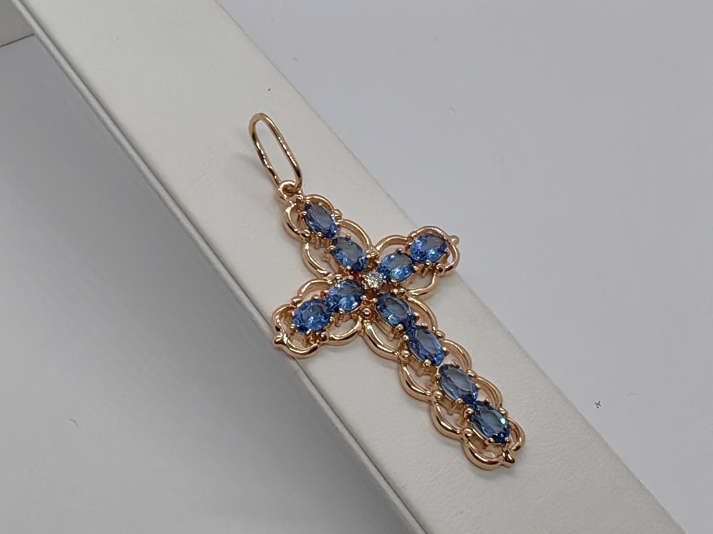 ПОДККИ585 ПОДВЕСКА КРЕСТ С КАМНЯМИ (Au 585)