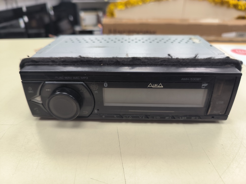 Автомагнитола Aura AMH-530BT