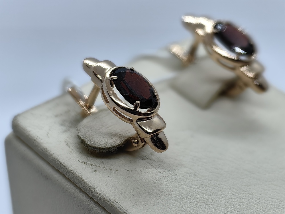 СЕРЬГИ С КАМНЕМ (Au 585)