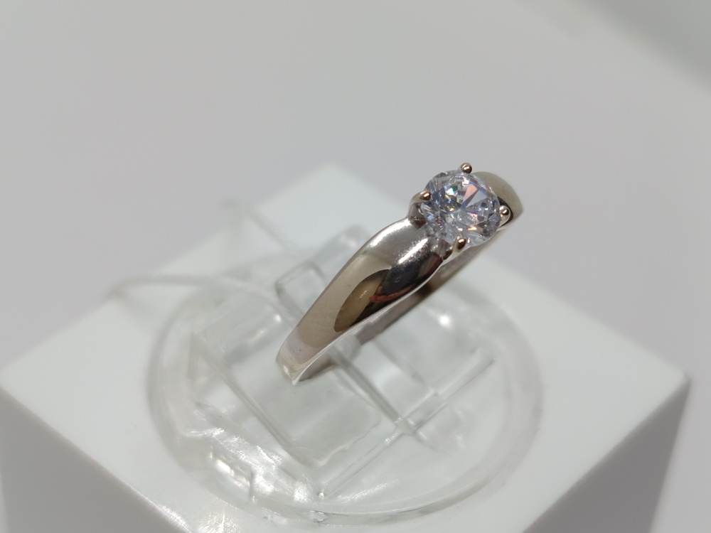 КОЛКМ585 КОЛЬЦО С КАМНЕМ (Au 585)