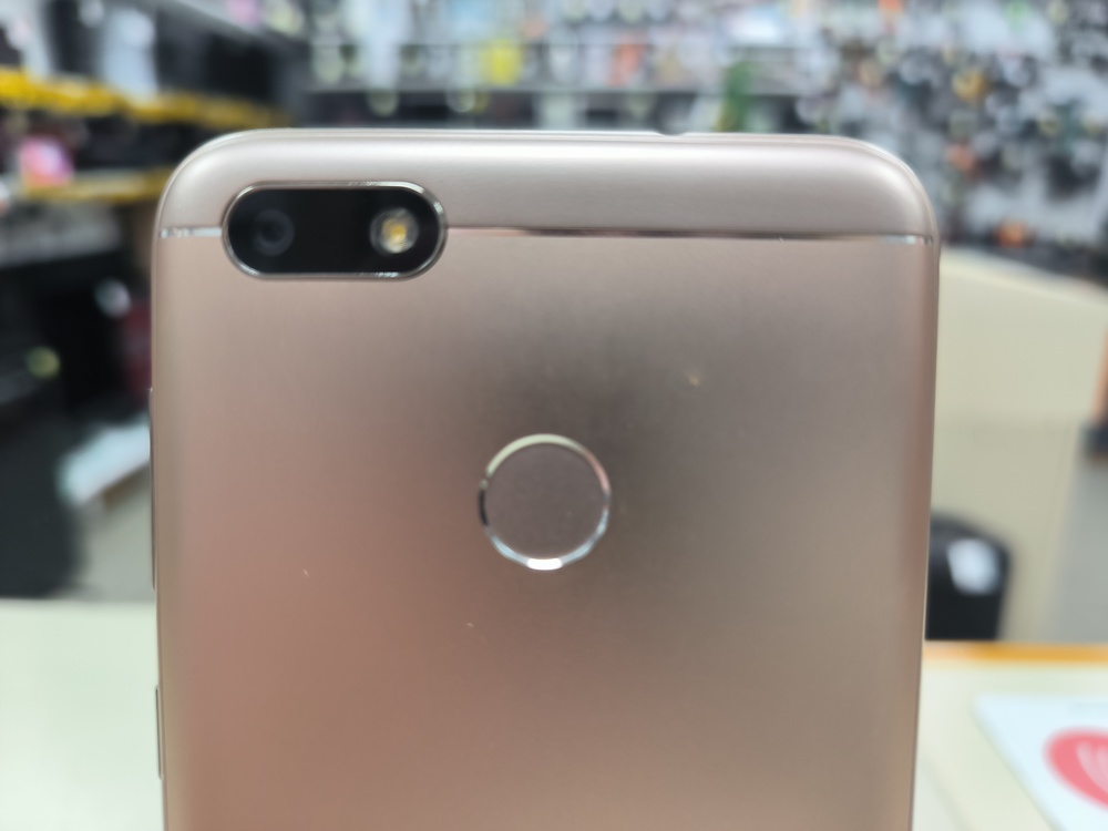 Смартфон Huawei Y6 (2017)