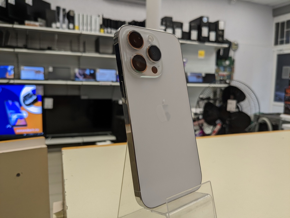 Смартфон Apple Iphone 14 Pro 128Gb