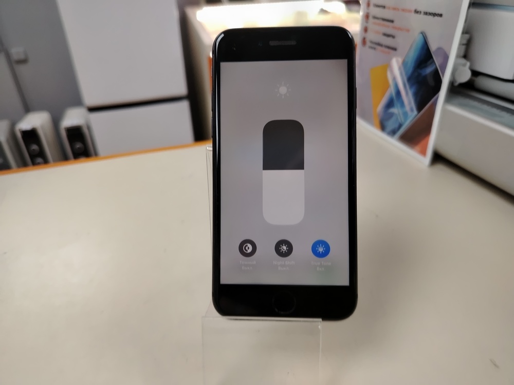 Смартфон Apple iPhone 8 256Gb