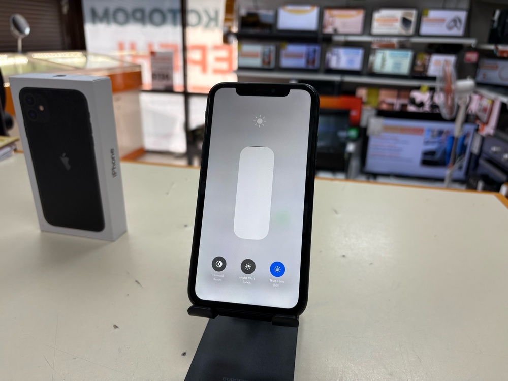 Смартфон Apple iPhone 11 128Gb