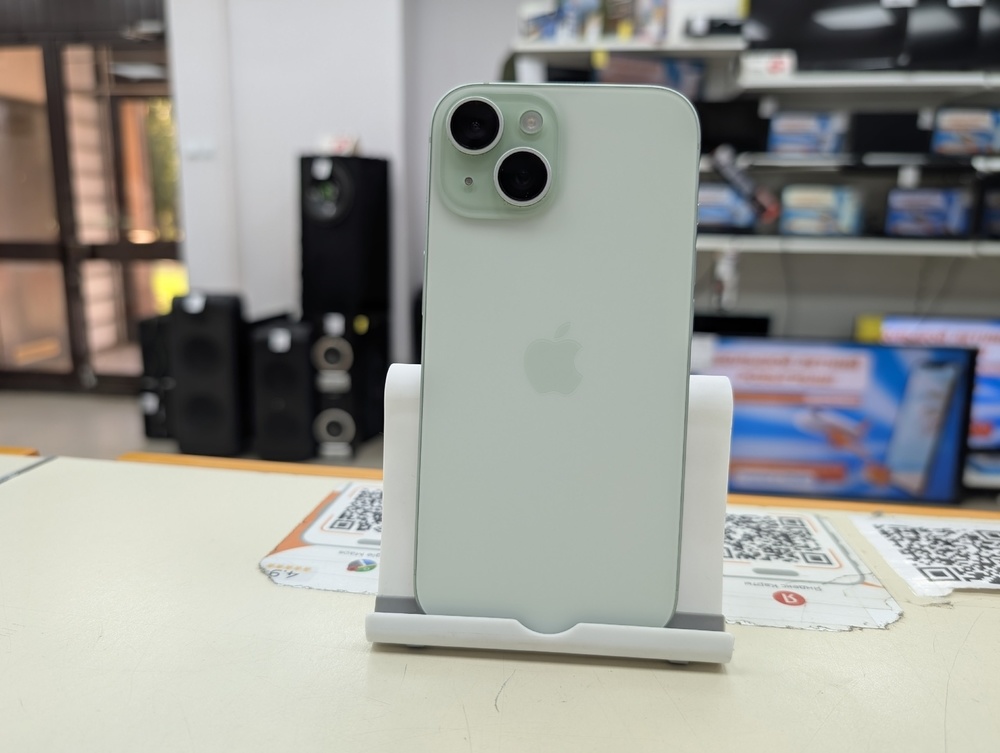 Смартфон Apple Iphone 15 128Gb