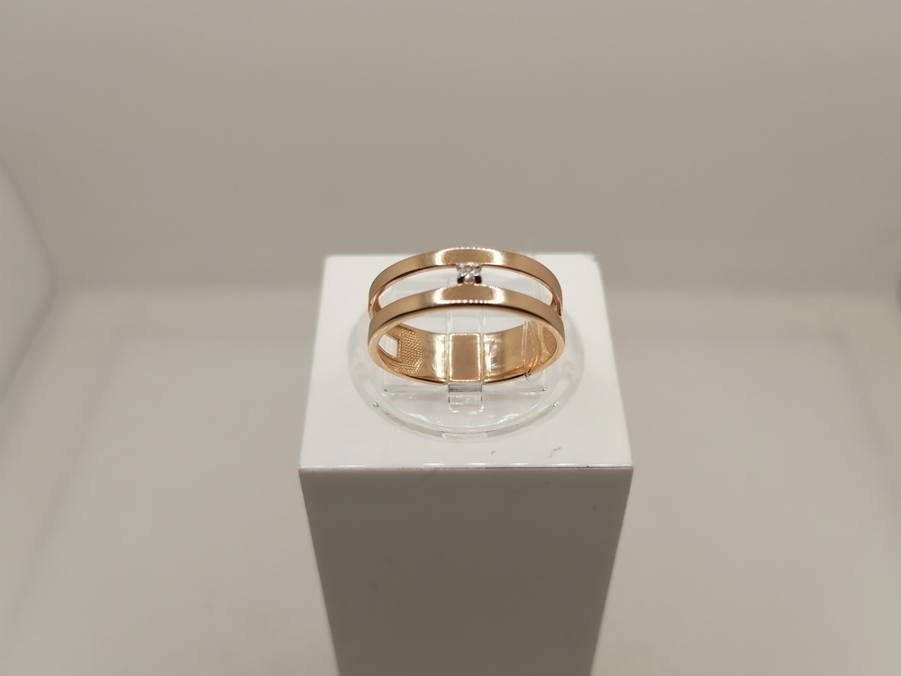 012001-1102 КОЛЬЦО С КАМНЕМ (Au 585)