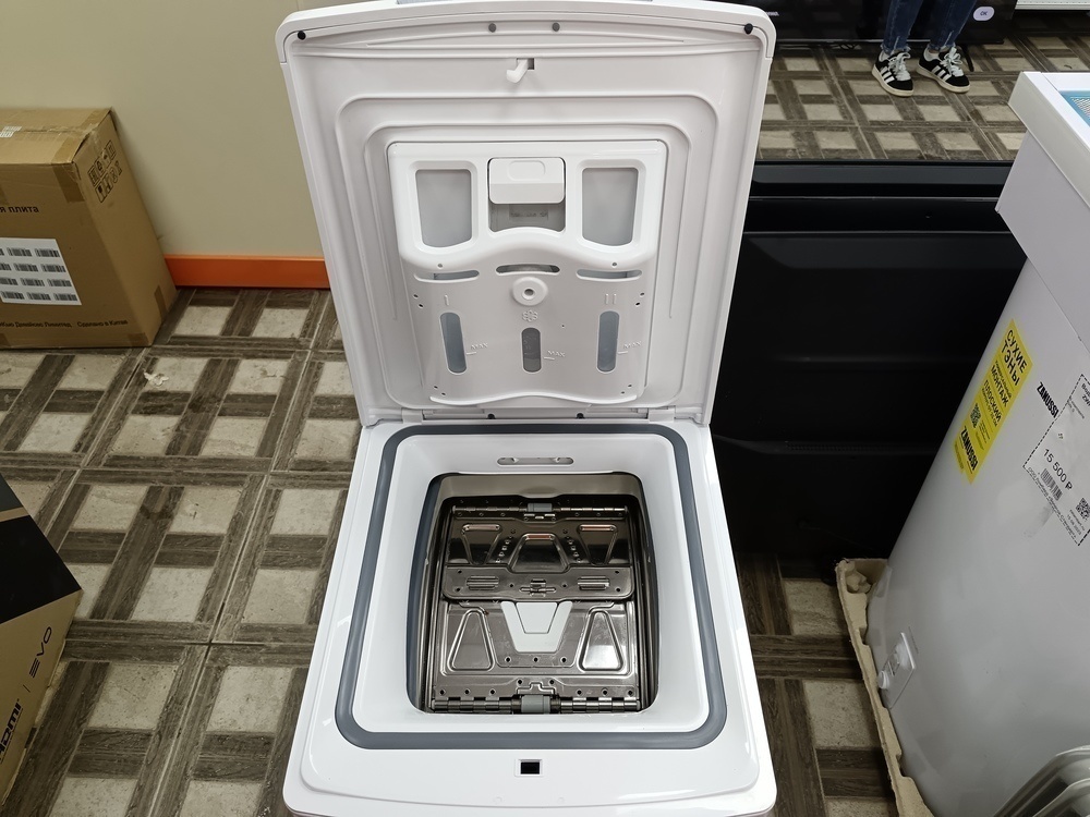 Стиральная машина Midea MFE05W70/W-RU