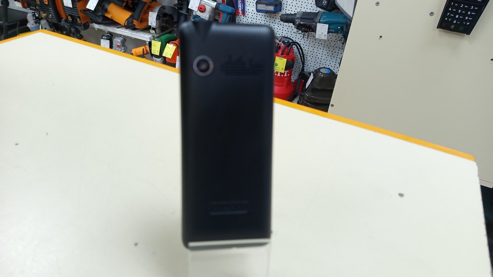 Мобильный телефон Maxvi B231